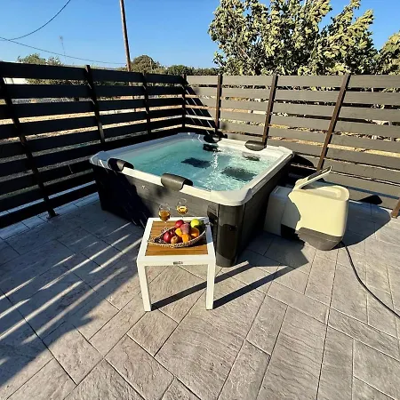 דירה Bliss Garden Jacuzzi *
