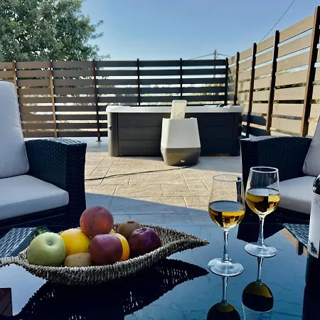 Bliss Garden Jacuzzi דירה אסגורו