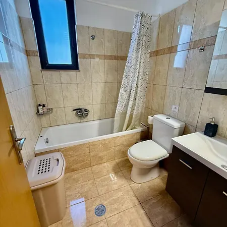 Bliss Garden Jacuzzi דירה *